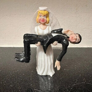 Wilton Wedding Cake Topper Reluctant Groom Carried By Bride Vtg 1987